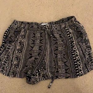 american eagle flowy shorts